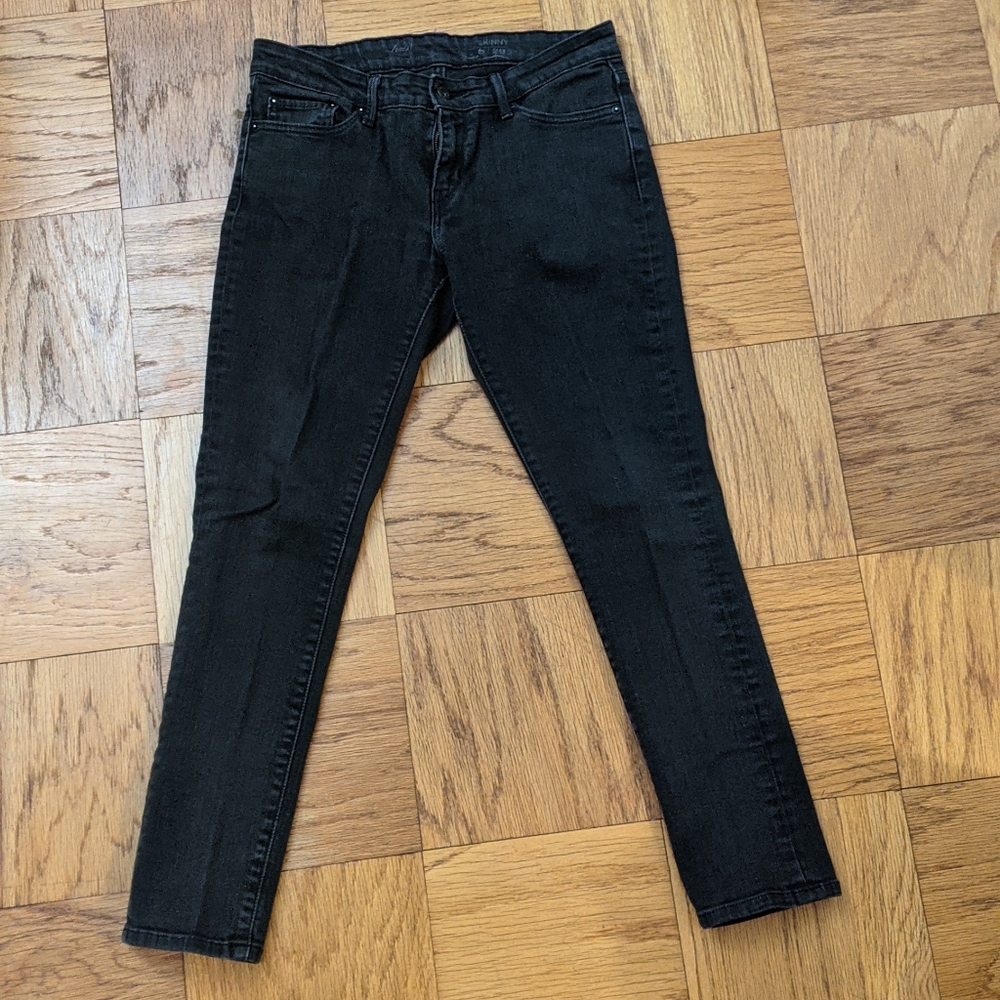 Black Skinny Levi's Jeans